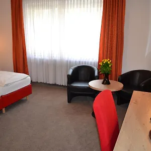 hotel-minerva-garni.dusseldorf-hotel.net/
